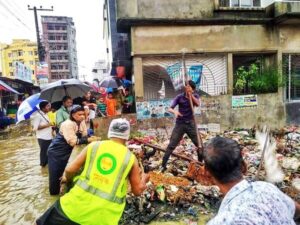 চট্রগ্রামে আর্বজনা অপসারণে সাবেক কাউন্সিলর মোরশেদ আখতার চৌধুরী, উন্নয়নে নিজেকে উৎসর্গ 