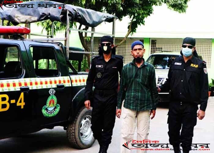 মোবাইলের অর্ডার অনলাইনে, বাক্সভর্তি কাঠের টুকরা পেলেনঃ দৈনিক তাজা খবর।