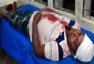 পাওনা টাকা চাওয়ায় কুপিয়ে জখম মুক্তিযোদ্ধার সন্তানকে