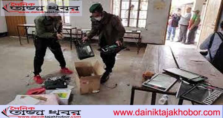 চসিক নির্বাচনের ভোটকেন্দ্র দখল নিয়ে ইভিএম ভাঙচুর, দুই কেন্দ্রের ভোট স্থগিতঃ দৈনিক তাজা খবর। 