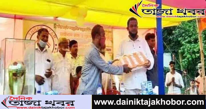 থ্রি স্টার কর্তৃক আয়োজিত মিনিবার ফুটবল টুর্নামেন্ট-২০২১ঃ দৈনিক তাজা খবর। 
